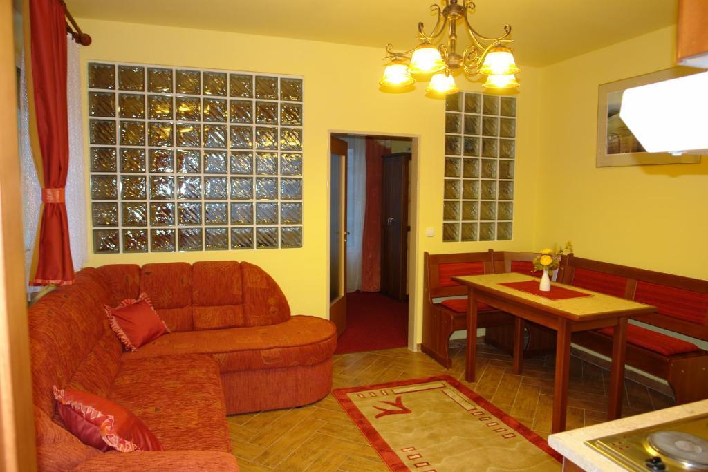 Holdlux Apartmanok Sárvár Εξωτερικό φωτογραφία