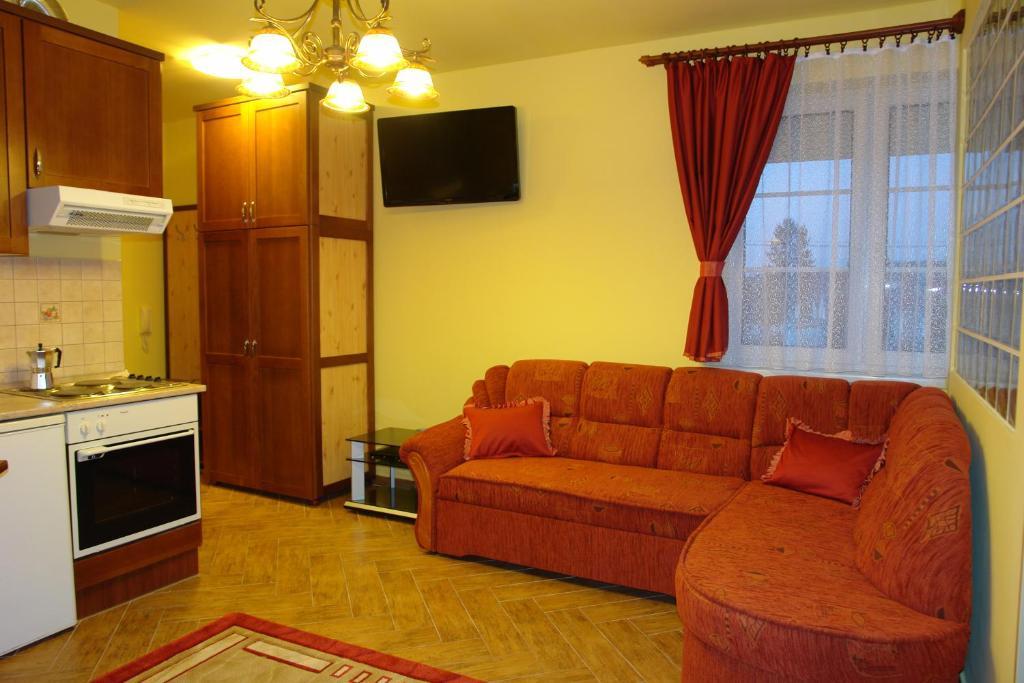 Holdlux Apartmanok Sárvár Δωμάτιο φωτογραφία