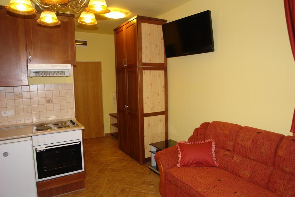 Holdlux Apartmanok Sárvár Δωμάτιο φωτογραφία