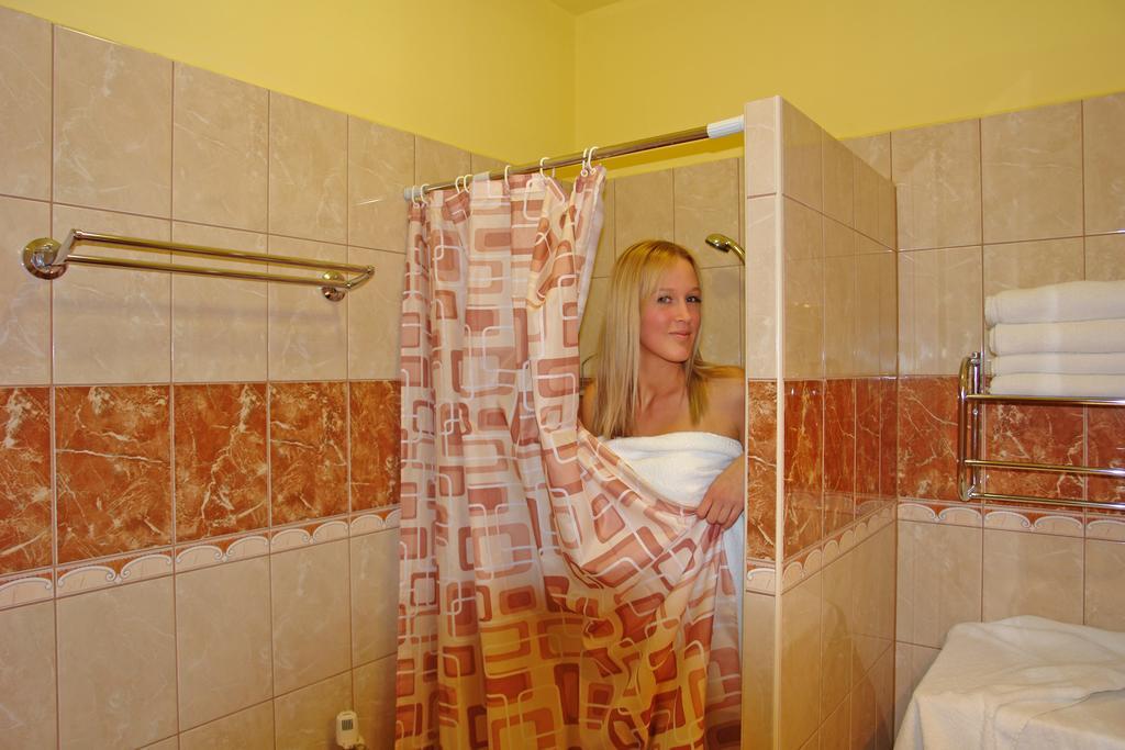 Holdlux Apartmanok Sárvár Εξωτερικό φωτογραφία