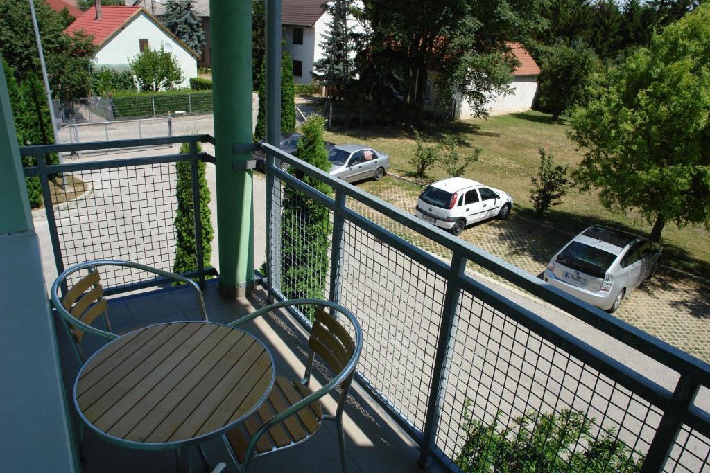 Holdlux Apartmanok Sárvár Δωμάτιο φωτογραφία